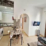 Apartment Kato 400m To The Paphos