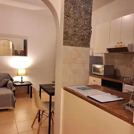 Appartement Kato 400m To The Paphos