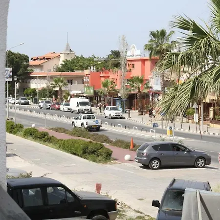 Kato 400m To The Paphos