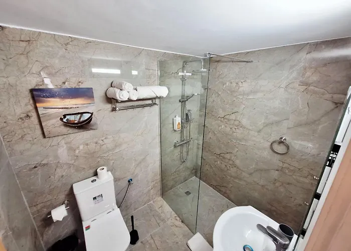 Kato 400m To The Daire *