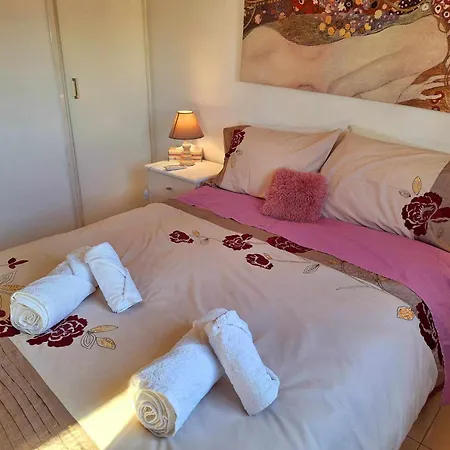 Apartamento Kato 400m To The Paphos