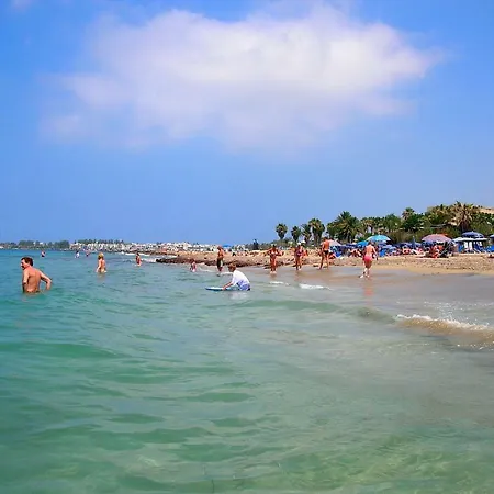 Kato 400m To The Paphos